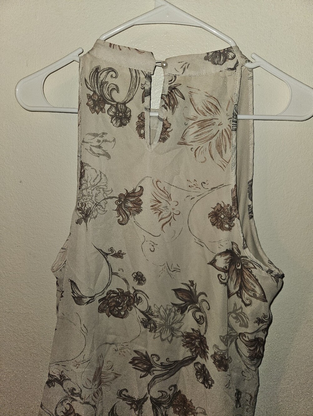 Maurices Womans Floral Sleeveless Blouse Size Xl - Picture 8 of 13